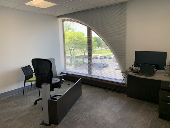 2100 Clearwater Dr, Oak Brook, IL 60523